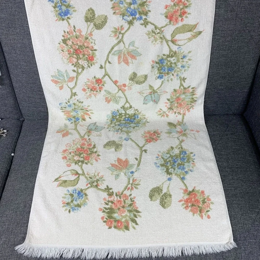 Vintage Fieldcrest Floral Patterned Bath Towel Cotton 23